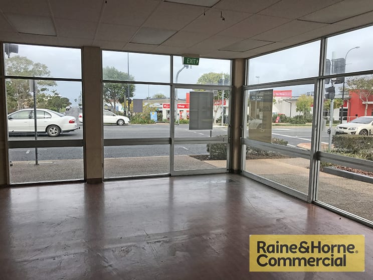Click to view all images Margate QLD 4019 - Image 2