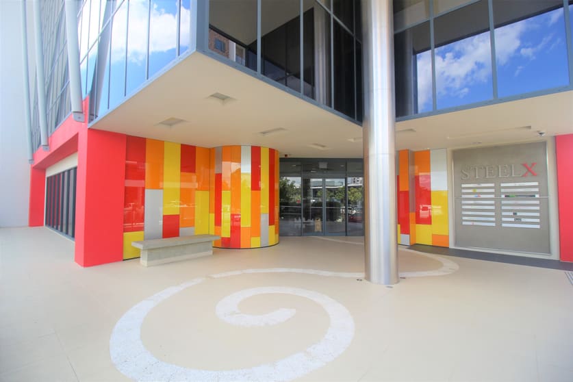 Click to view all images Varsity Lakes QLD 4227 - Image 2