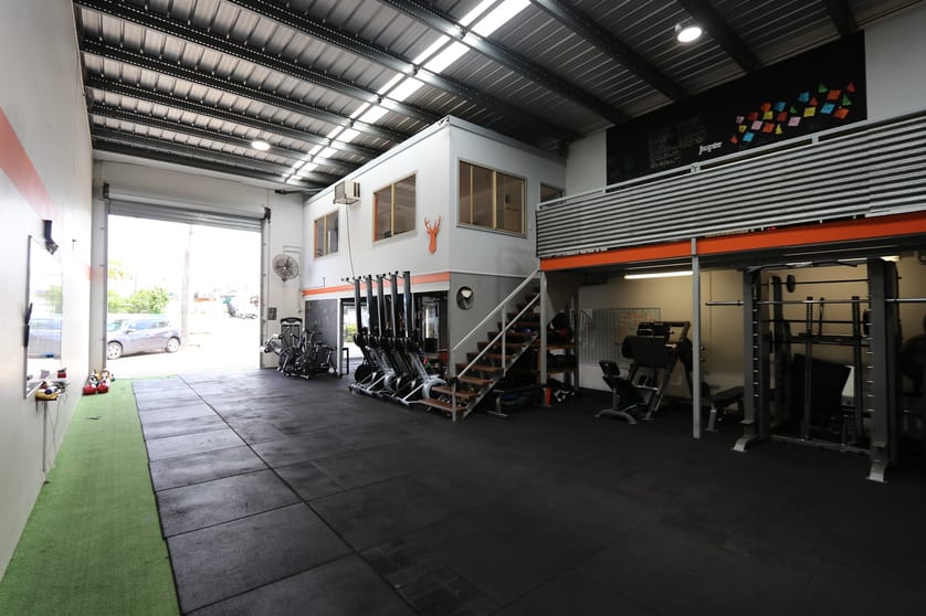 Unit 3/22 Hutchinson St Burleigh Heads QLD 4220 - Image 2
