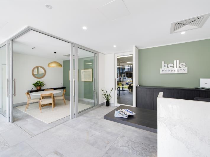 Click to view all images 50 Eastlake Parade Kingston ACT 2604 - Image 1