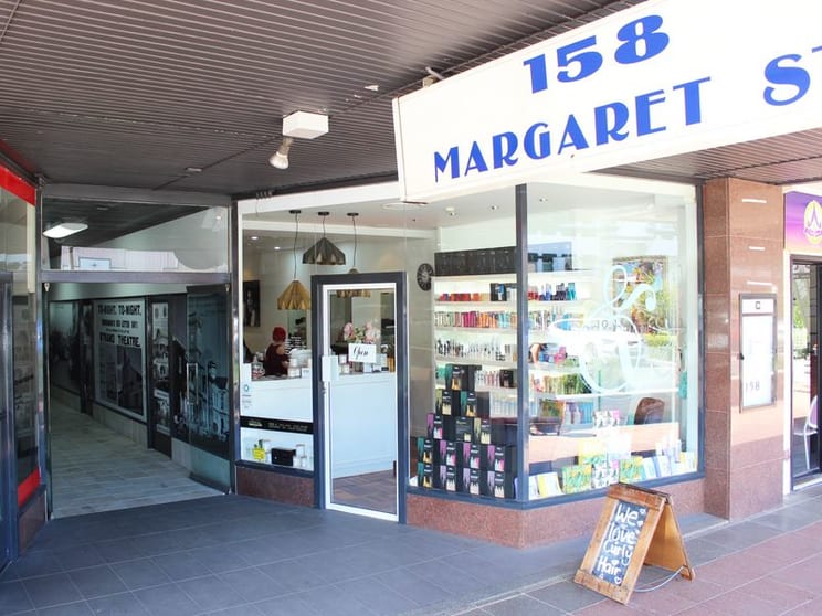 Click to view all images 4a & 4b/158 Margaret Street Toowoomba QLD 4350 - Image 1