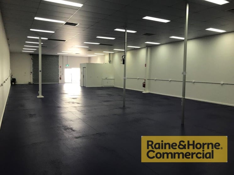 Click to view all images 4/75 Redland Bay Road Capalaba QLD 4157 - Image 3