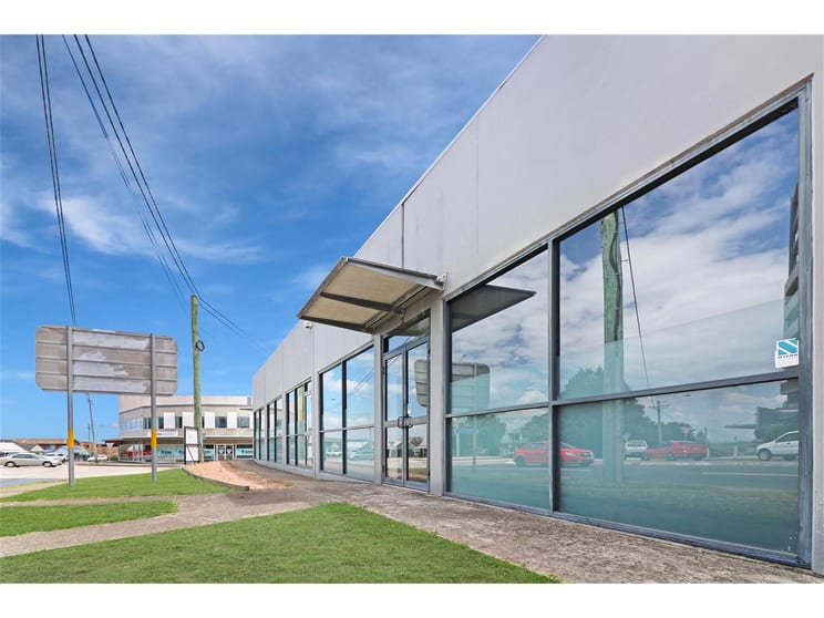Click to view all images Entire Sit/323 Charlestown Road Charlestown NSW 2290 - Image 3
