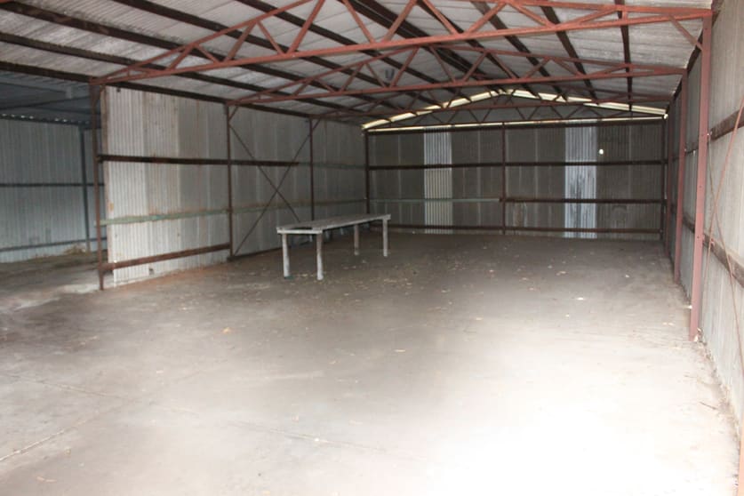 Click to view all images Part 104 Gavour Road Wattle Grove WA 6107 - Image 2