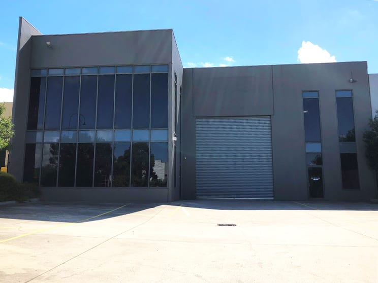 Click to view all images 18 Lillee Crescent Tullamarine VIC 3043 - Image 1