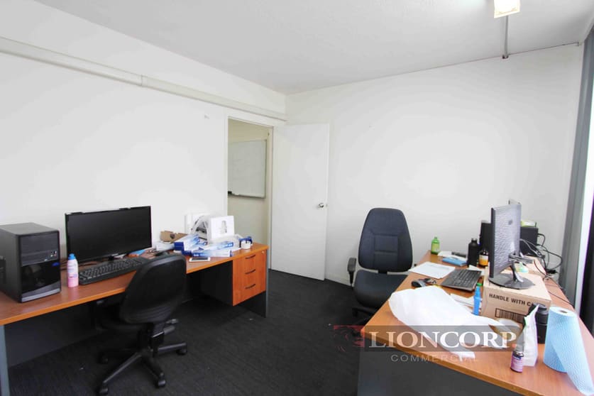 Click to view all images 4/23 Richland Avenue Coopers Plains QLD 4108 - Image 3