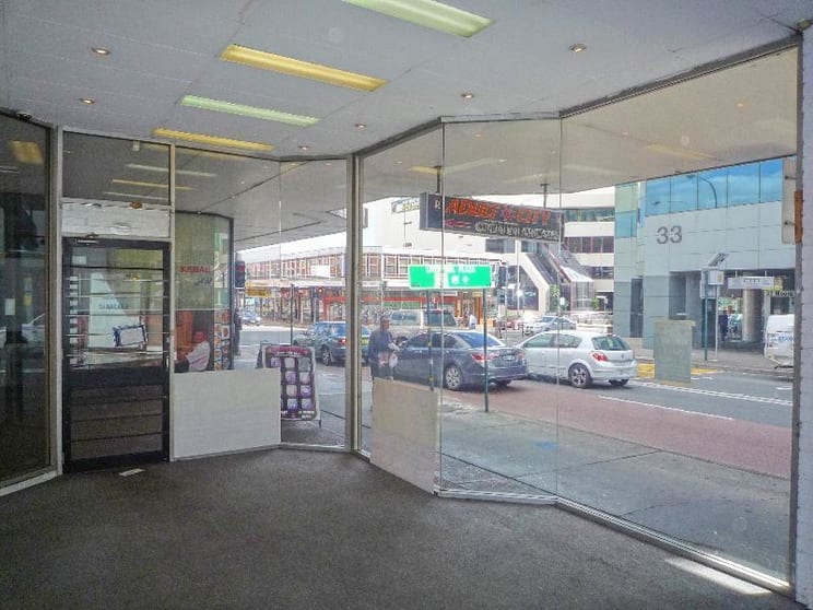 Click to view all images 38 Moore St Liverpool NSW 2170 - Image 3