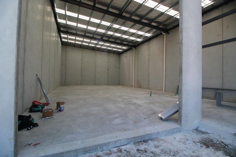 Click to view all images Unit 1/7 Morialta Road Cranbourne West VIC 3977 - Image 3