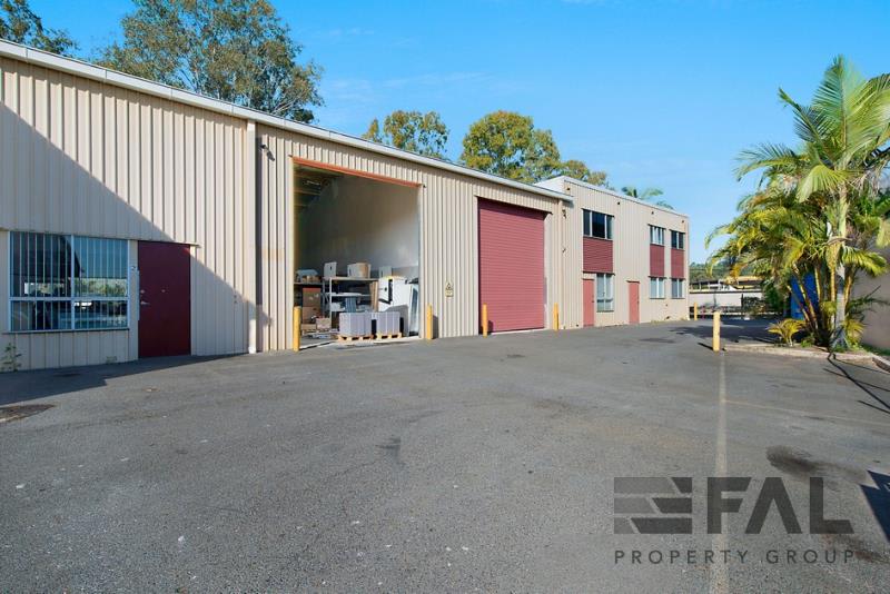 Click to view all images Unit 2/46 Counihan Road Seventeen Mile Rocks QLD 4073 - Image 1