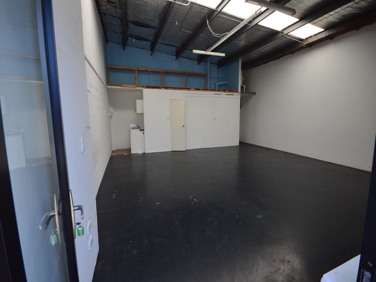 Click to view all images Currumbin Waters QLD 4223 - Image 3
