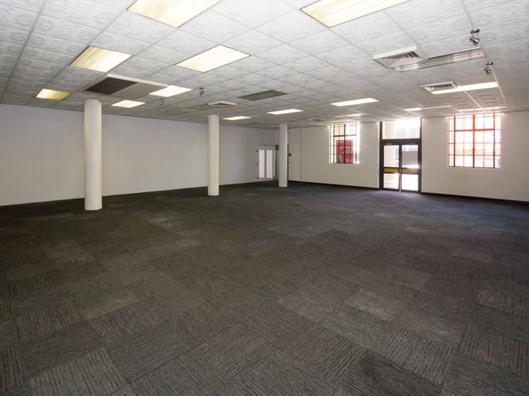 Click to view all images 232-244 Adelaide Street Maryborough QLD 4650 - Image 2