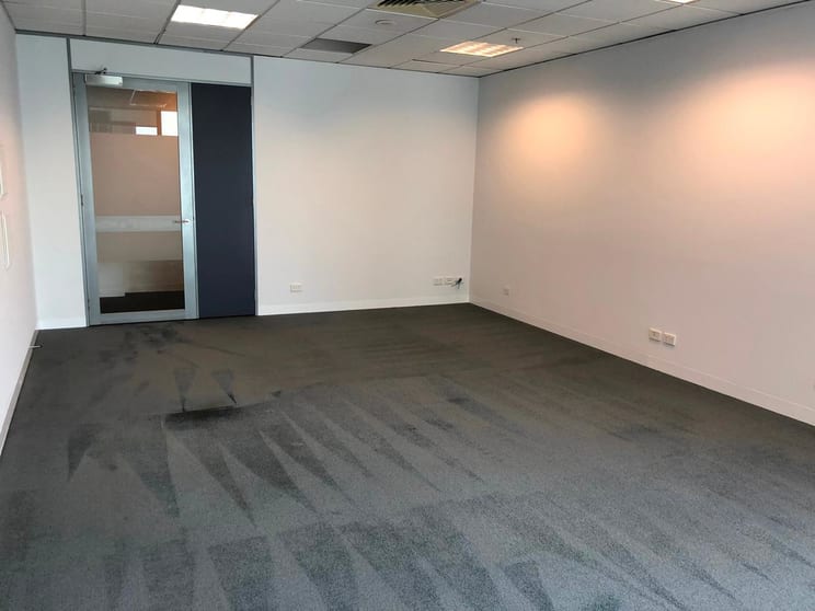 Click to view all images 1416/401 Docklands Drive Docklands VIC 3008 - Image 3