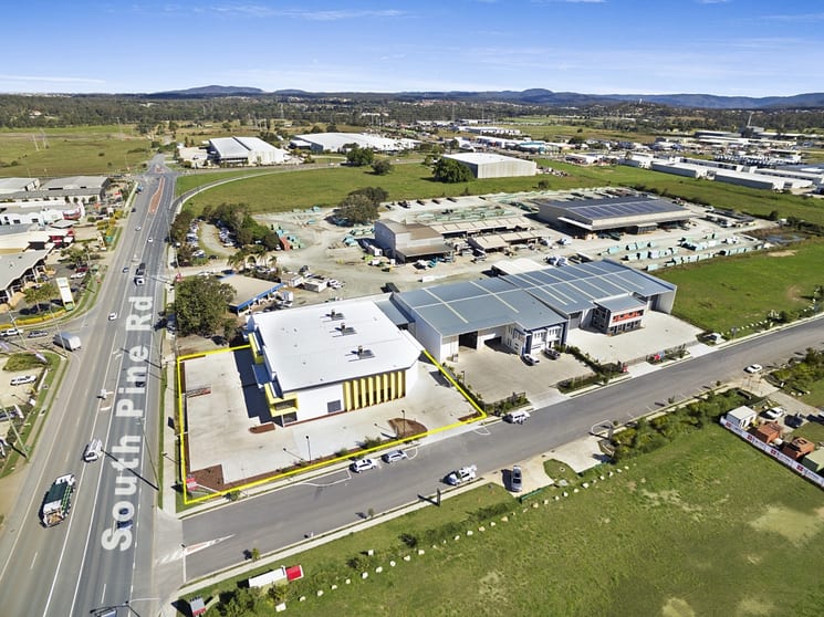 Click to view all images 1/133 South Pine Road Brendale QLD 4500 - Image 2