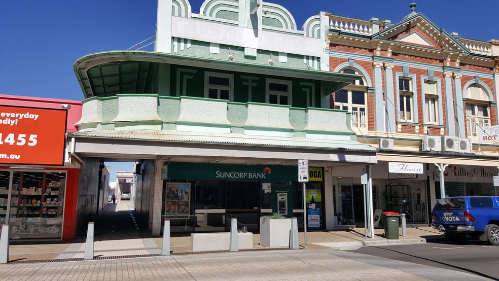 Click to view all images 211-213 Adelaide Street Maryborough QLD 4650 - Image 2