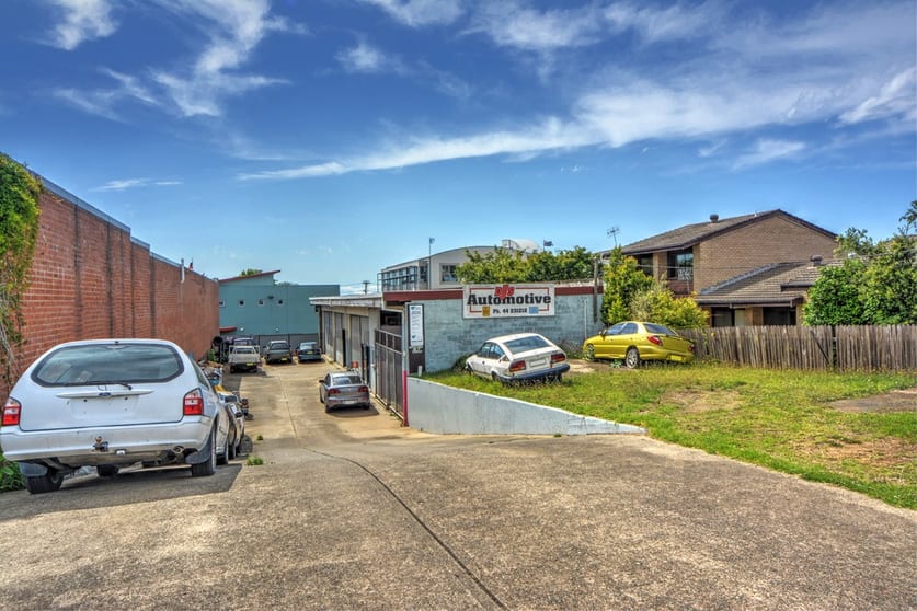 Click to view all images 2 Burr Avenue Nowra NSW 2541 - Image 1