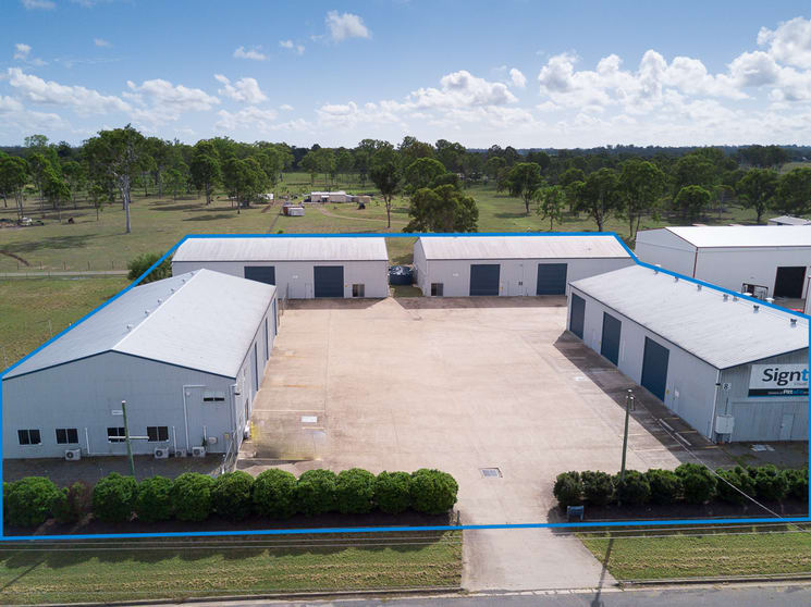 Click to view all images Shed 1, 8 Phillip Court St Helens QLD 4650 - Image 3