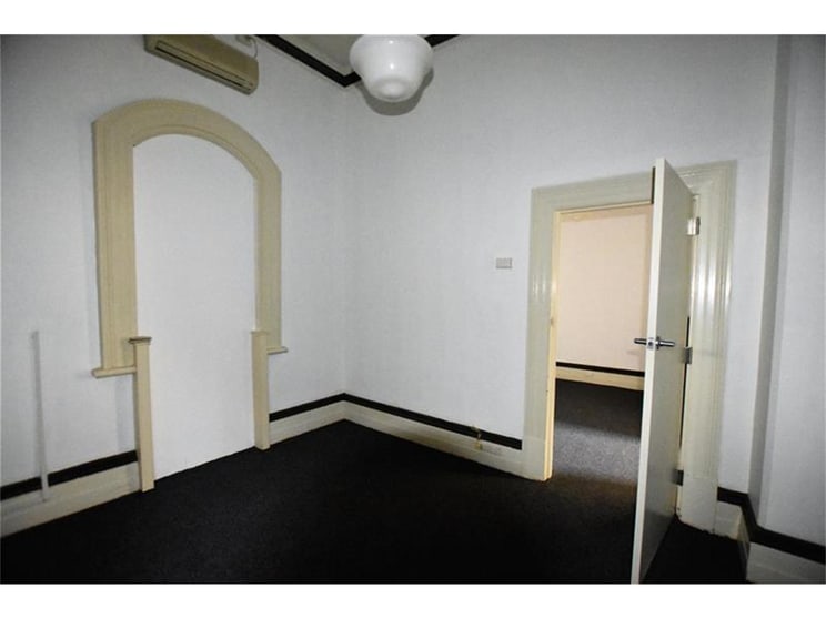 Click to view all images Suite 7, 255-261 St Vincent Street Port Adelaide SA 5015 - Image 2