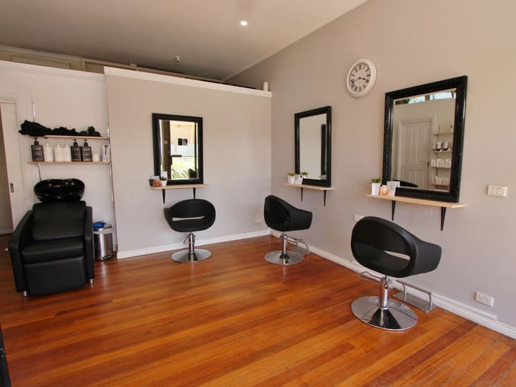Click to view all images 3/69 High Street Mansfield VIC 3722 - Image 2