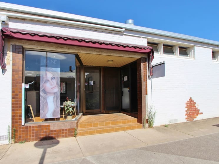 Click to view all images 3/69 High Street Mansfield VIC 3722 - Image 3