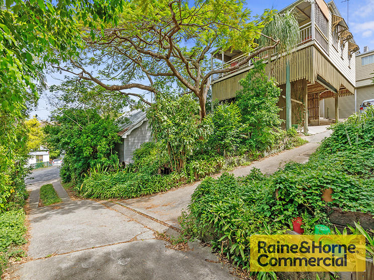 Click to view all images Latrobe Tce Paddington QLD 4064 - Image 1