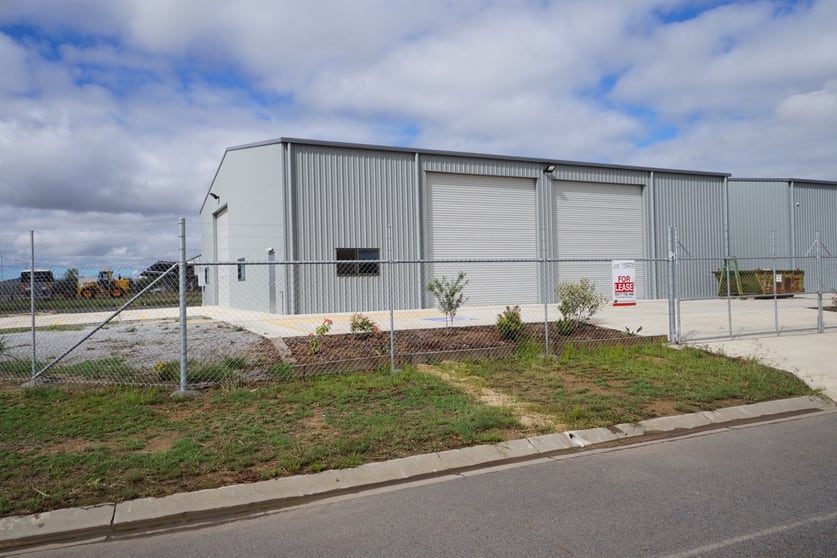 Click to view all images 5-7 Thora Cleland Drive Mareeba QLD 4880 - Image 2
