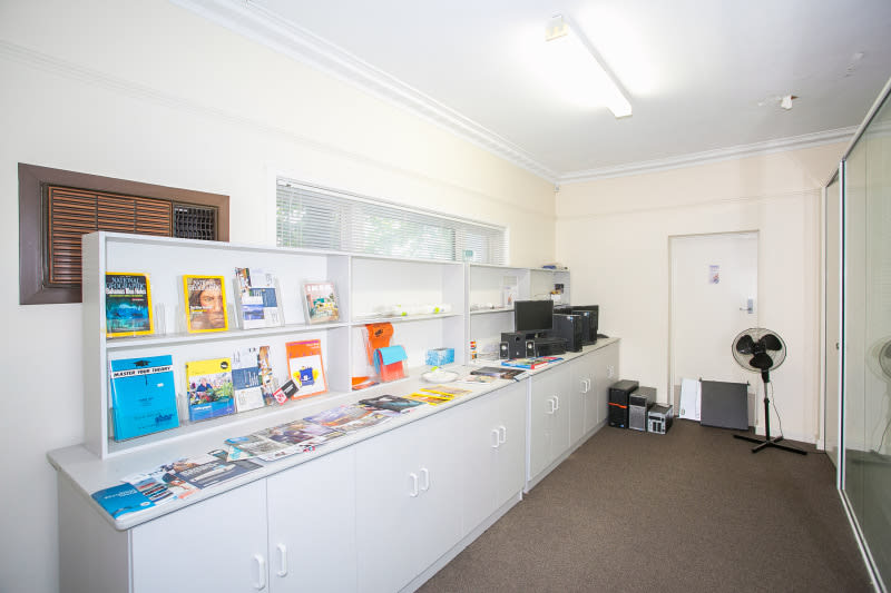 Click to view all images 352C Cambridge Street Wembley WA 6014 - Image 3