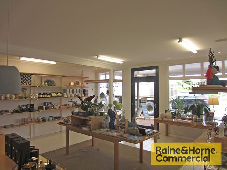 Click to view all images Gaythorne QLD 4051 - Image 3
