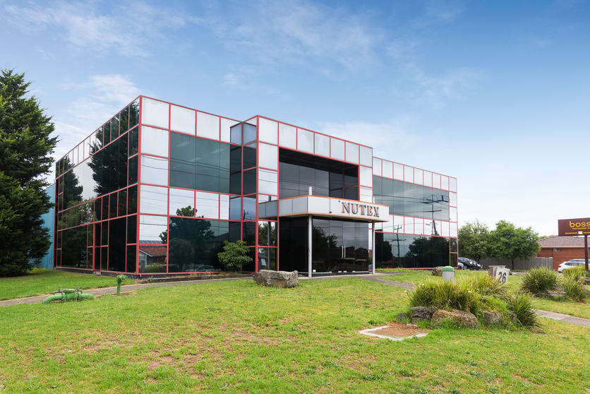 Click to view all images 26 Dougharty Road Heidelberg West VIC 3081 - Image 2