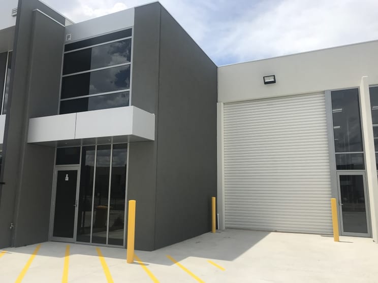 Click to view all images 1/91 Riverside Ave Werribee VIC 3030 - Image 2