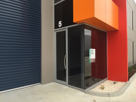 Click to view all images 5 Enterprise Circuit Carrum Downs VIC 3201 - Image 2