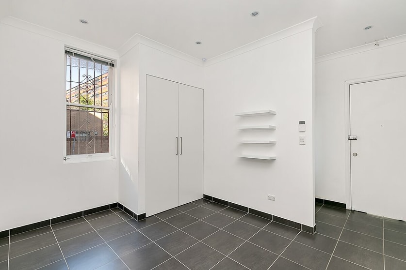 Click to view all images SHOP 4 Rear 82-84 Enmore Rd Enmore NSW 2042 - Image 3