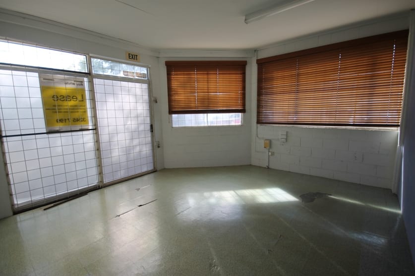 Click to view all images 1/9-11 Trade Street Ormiston QLD 4160 - Image 2