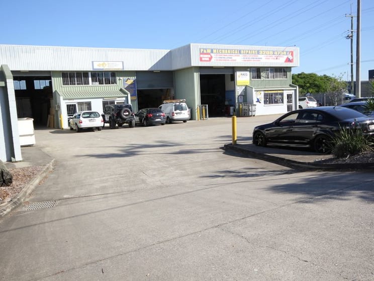 Click to view all images Kingston QLD 4114 - Image 1