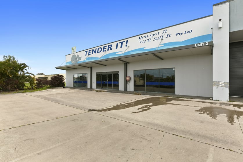 Click to view all images Unit 2/124 Beach Road Urraween QLD 4655 - Image 3