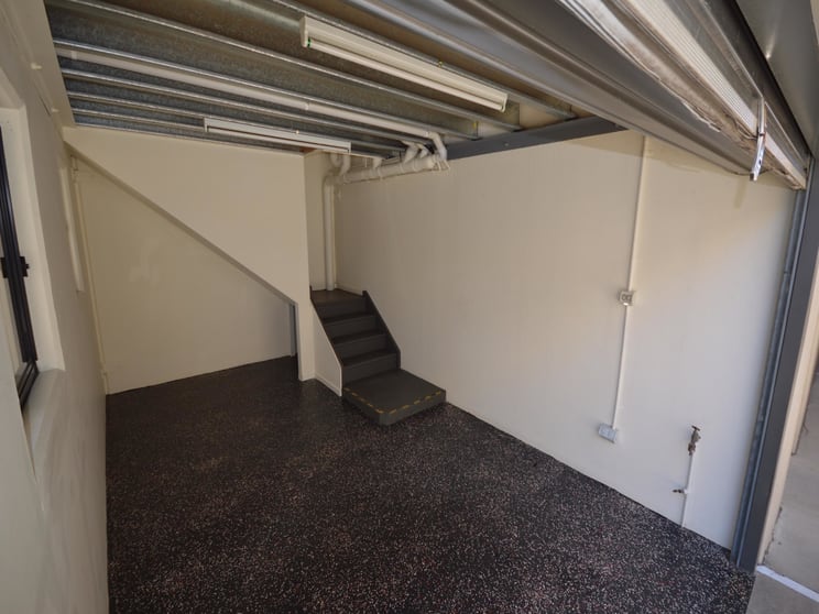 Click to view all images Currumbin Waters QLD 4223 - Image 2