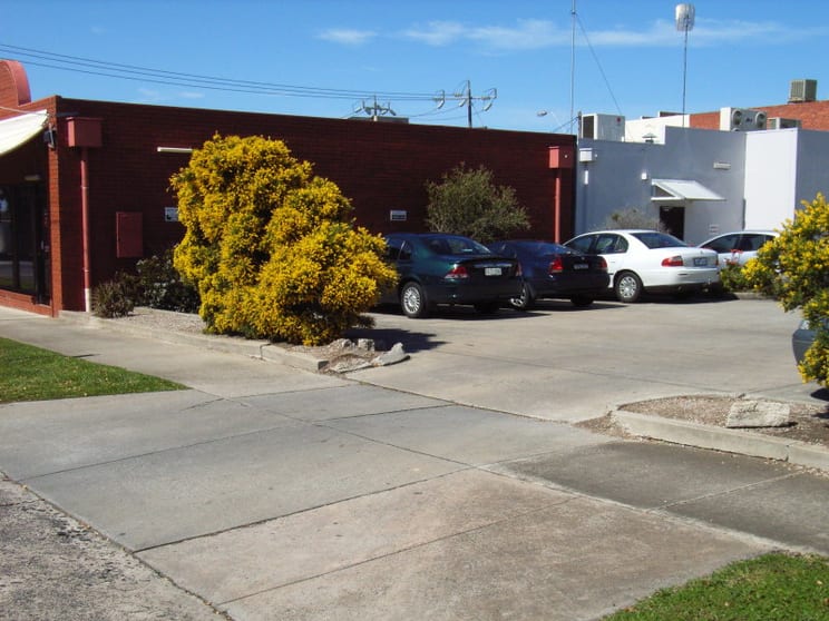 Click to view all images shop 1/67 Pakington Street Geelong West VIC 3218 - Image 3