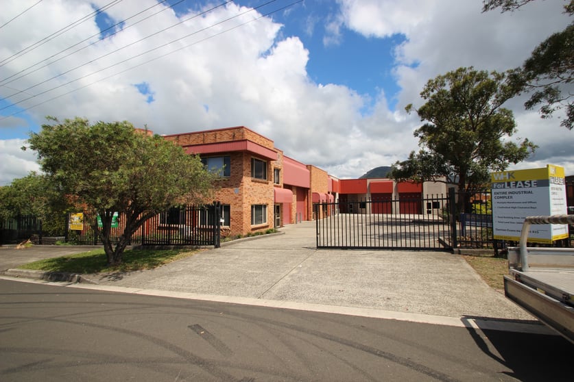 Click to view all images 3/36 Investigator Drive Unanderra NSW 2526 - Image 2