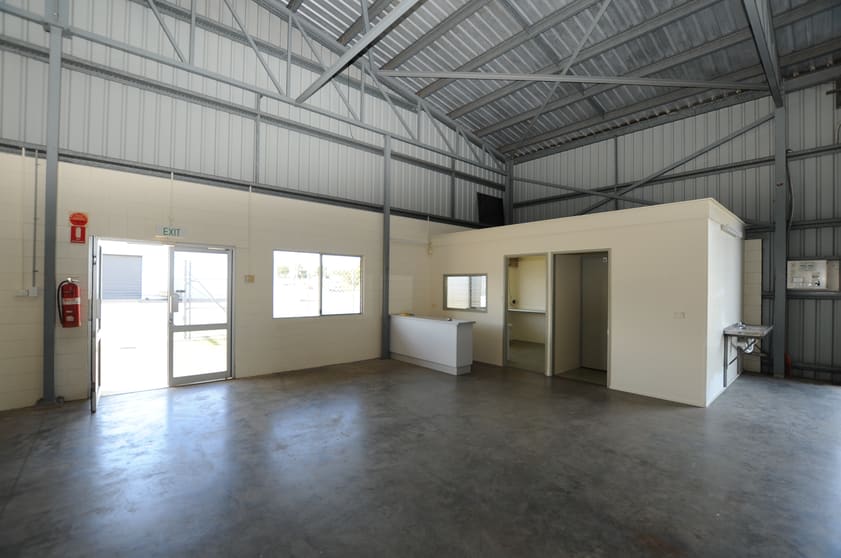 Click to view all images 1/6 Mary Street Bundaberg East QLD 4670 - Image 2