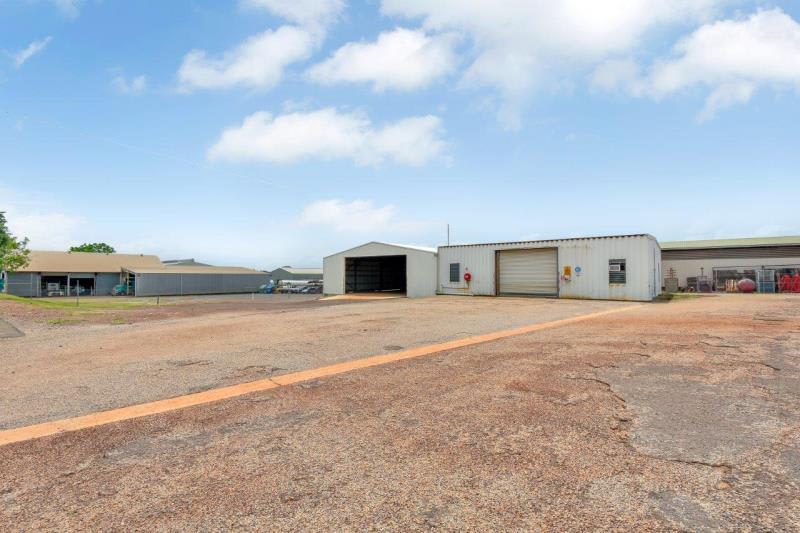 Click to view all images 30 Bombing Road Winnellie NT 0820 - Image 1