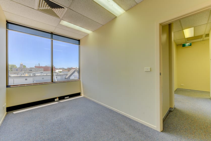 Click to view all images Suite 2 454 Peel St Tamworth NSW 2340 - Image 3