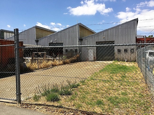 Click to view all images 5/69 Division Street Welshpool WA 6106 - Image 3