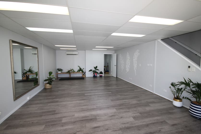Click to view all images 6/70 Andrew Street Wynnum QLD 4178 - Image 2