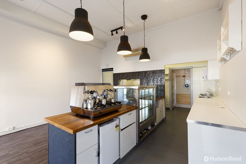 Click to view all images 1144 Burke Road Balwyn North VIC 3104 - Image 3