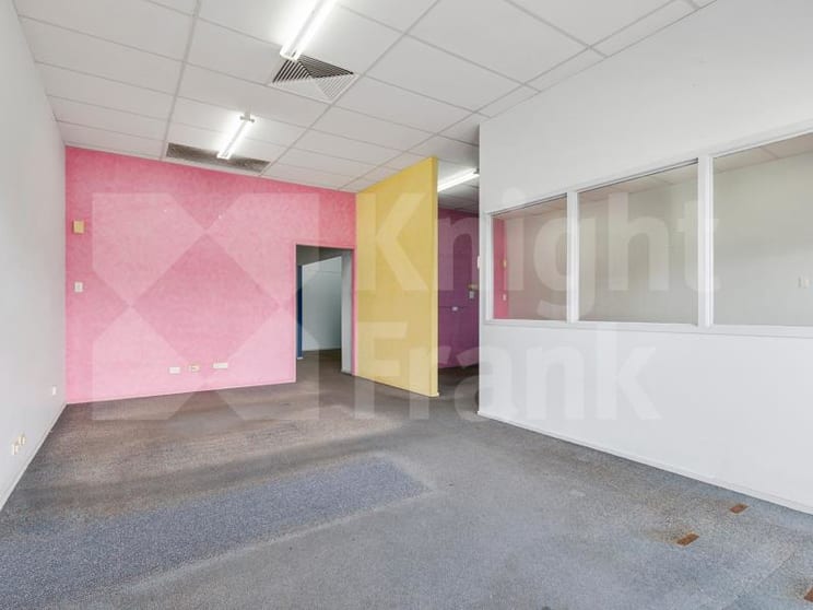 Click to view all images 299 Richardson Road Kawana QLD 4701 - Image 2