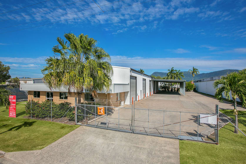 Click to view all images 7 Toohey Street Portsmith QLD 4870 - Image 2