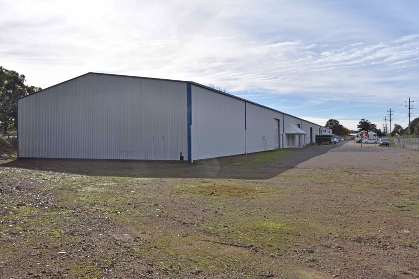 Click to view all images Units 3 & 5, 3 McIntyre Road Tomago NSW 2322 - Image 3