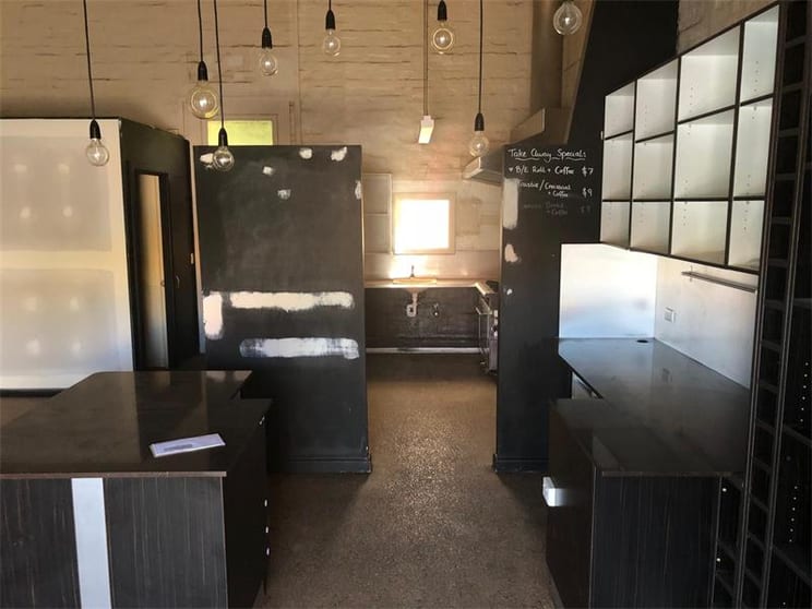 Click to view all images 126 Eighth Street Mildura VIC 3500 - Image 3