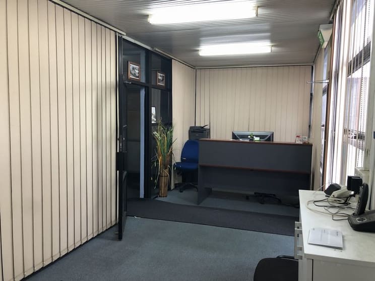 Click to view all images 29 Superior Drive Dandenong VIC 3175 - Image 2
