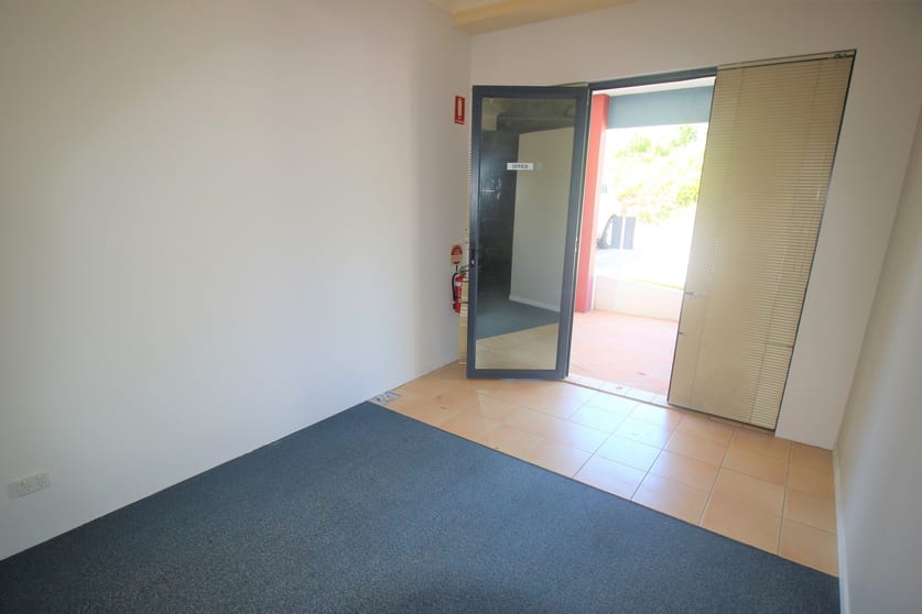 Click to view all images 6/492 Christine Ave Robina QLD 4226 - Image 3