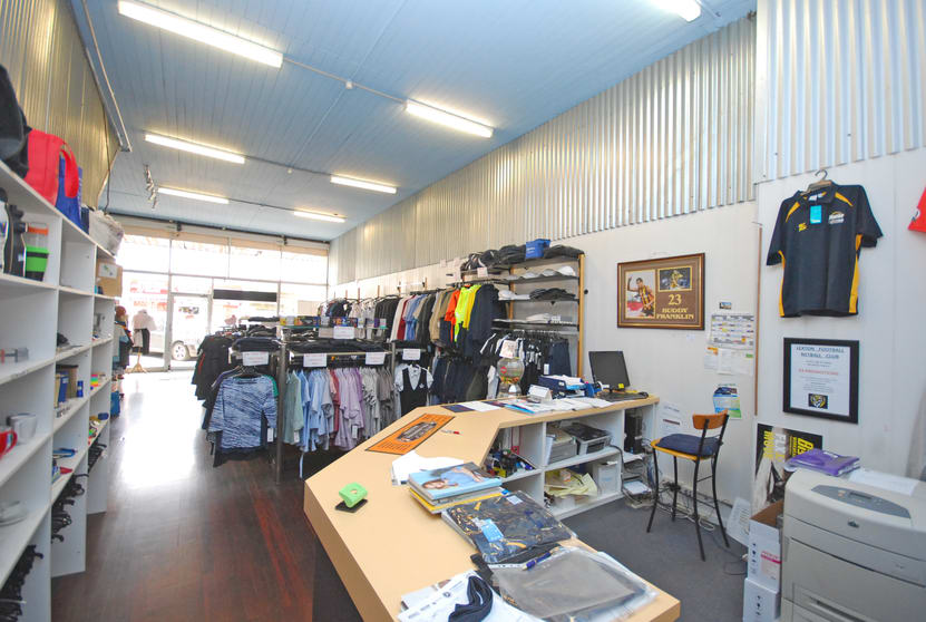 Click to view all images 98 Bridge Mall Bakery Hill VIC 3350 - Image 3